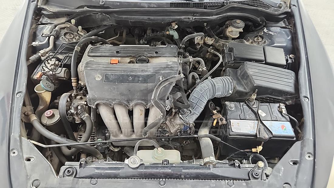 2004 Honda Accord — Engine Bay — Photo 43