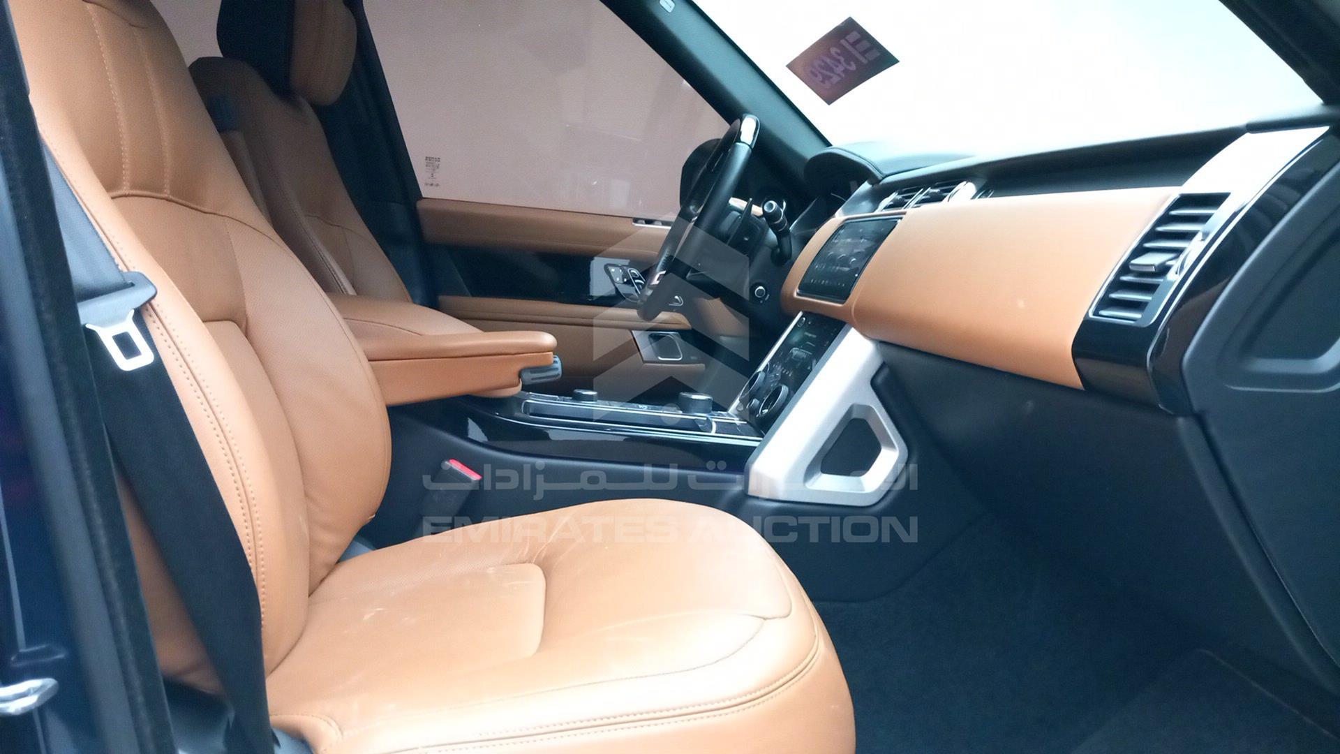 2020 RANGE ROVER VOGUE VIN: SALGA2BU4LA407639
