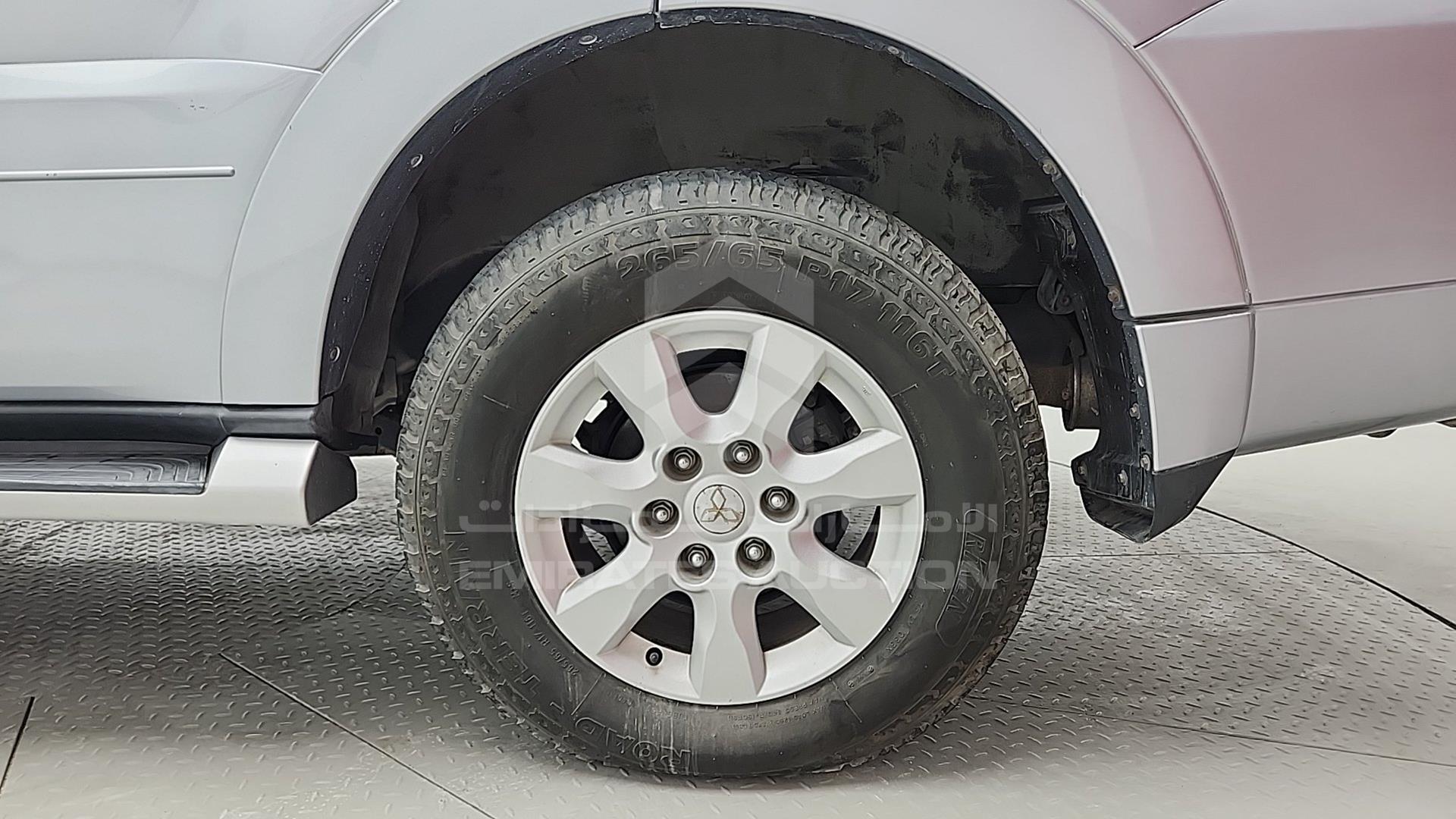2012 MITSUBISHI PAJERO VIN: JMYLRV95WCJ703378