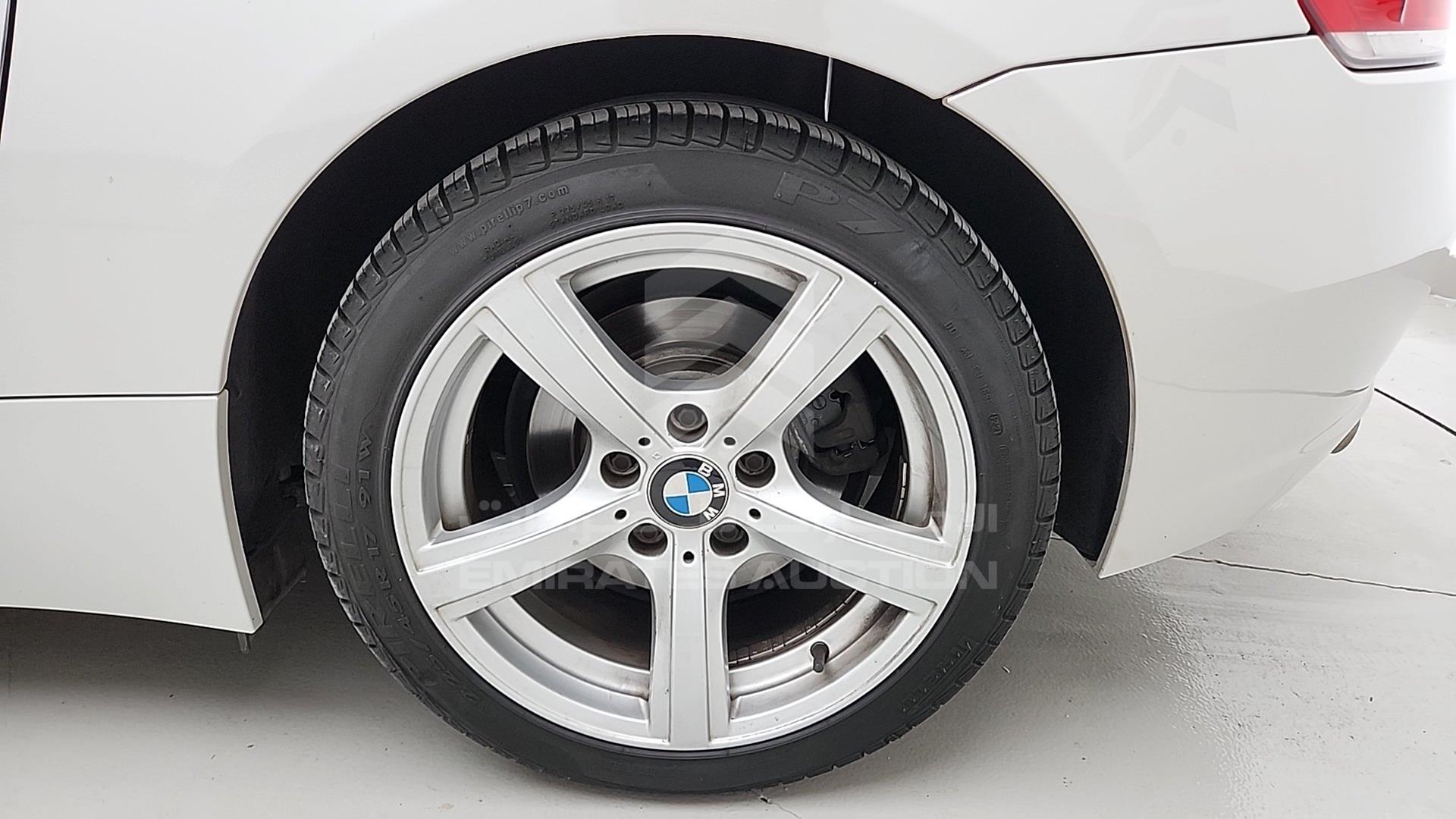 2015 BMW Z4 VIN: WBALL1107FJ664711