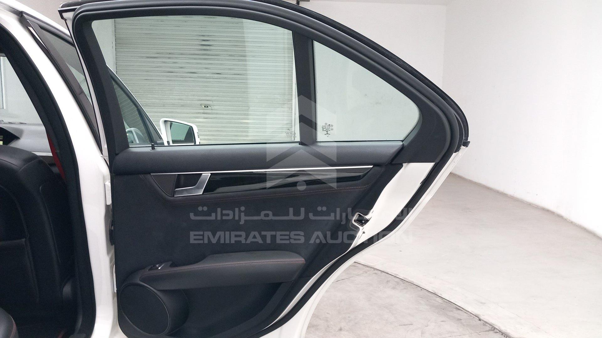 2014 MERCEDES C200 VIN: WDDGF4JB1EA902927