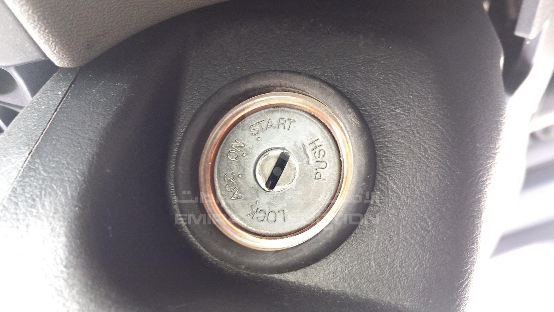 2006 MITSUBISHI PAJERO VIN: JMYLRV73W6J713137