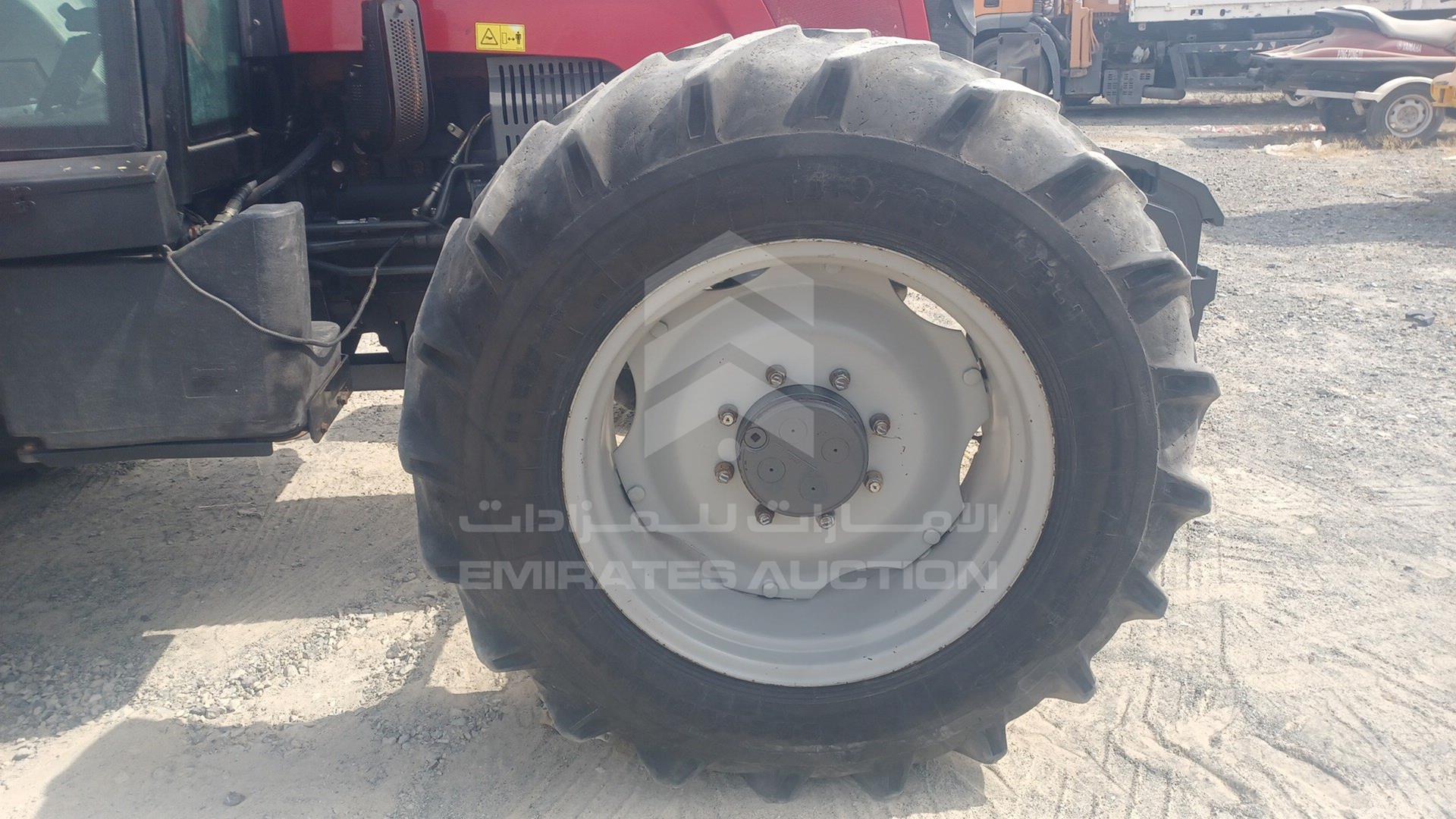 2018 MASSEY FERGUSON --- VIN: AGCM1204AF5231007