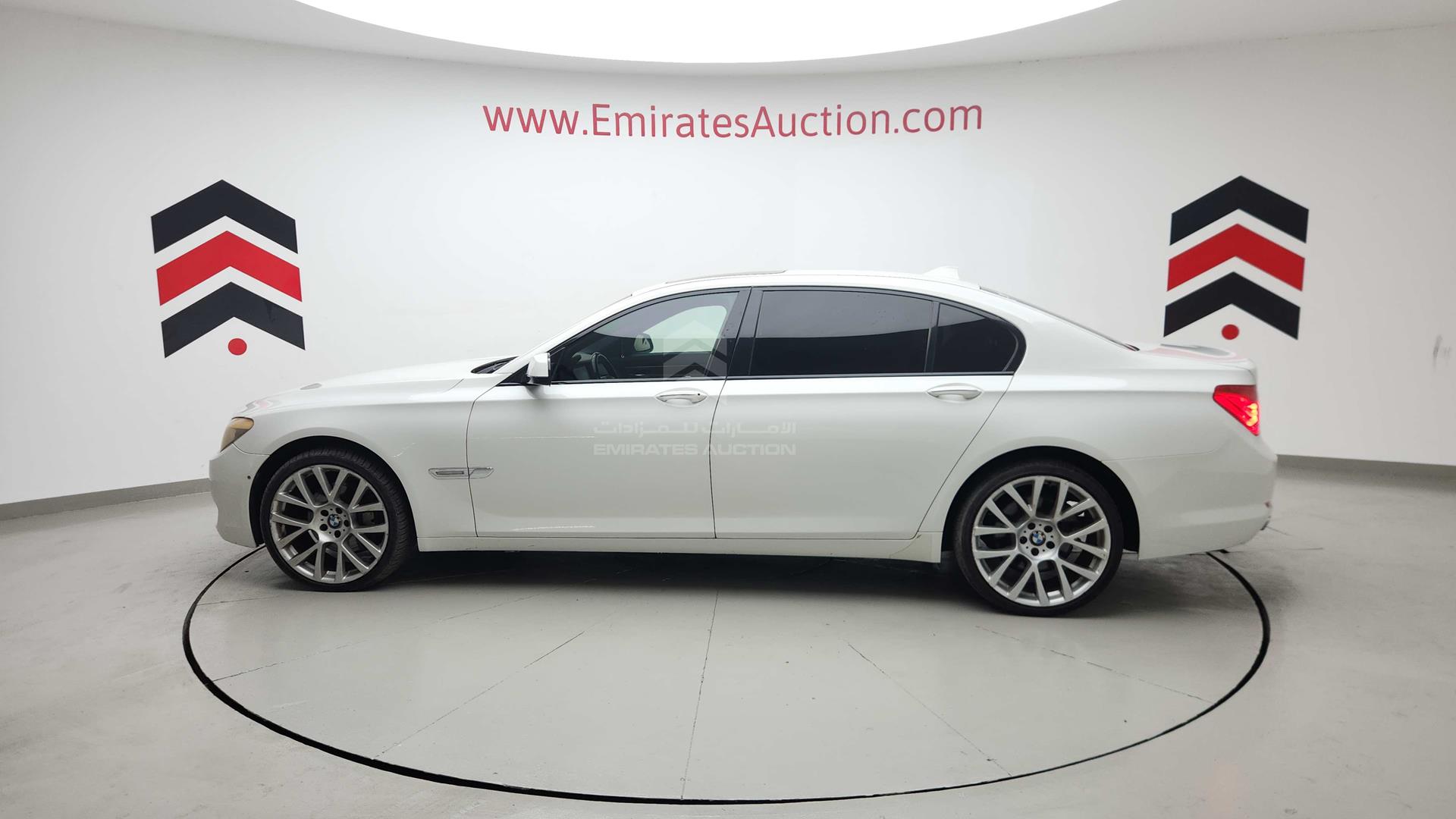 2009 BMW 740 LI VIN: WBAKB41069CY45887