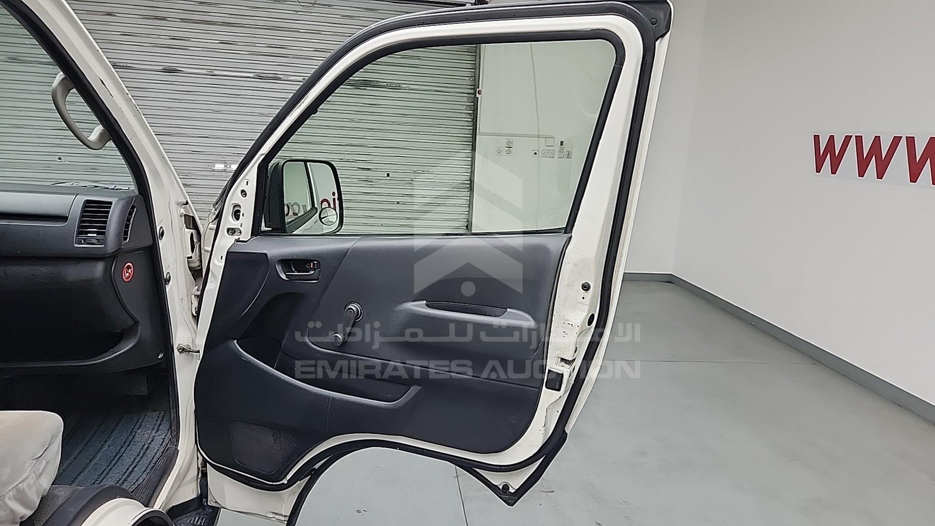 2015 TOYOTA HIACE VIN: JTFHX02PXF0098690