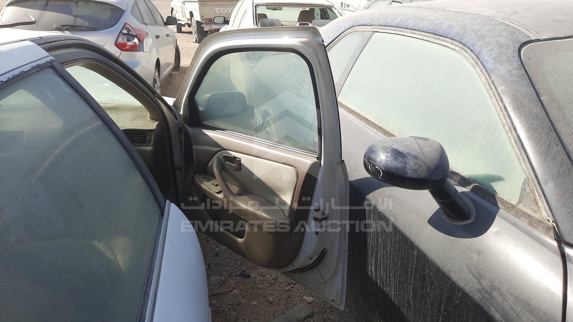 2001 TOYOTA CAMRY VIN: 6T1BG22K41X416883