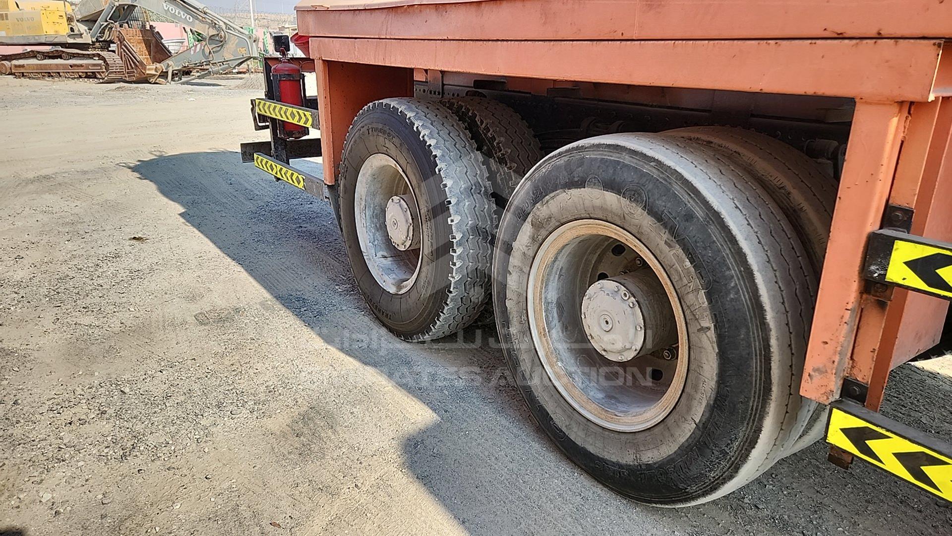 2007 MERCEDES ACTROS VIN: WDAKHCAA47L192058