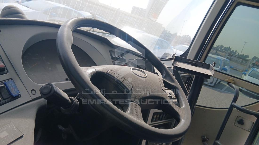2019 King Long XMQ 6120 — Front Left Driver Dashboard View — Photo 10