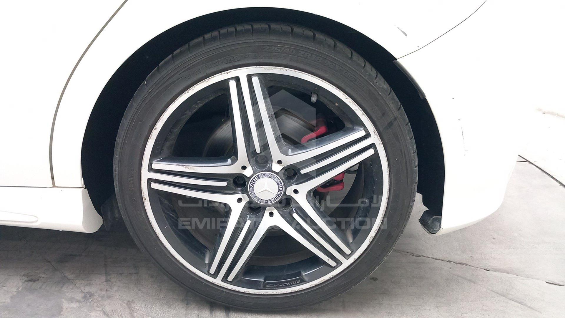 2013 MERCEDES A 250 VIN: WDDBF4EB9DJ070692