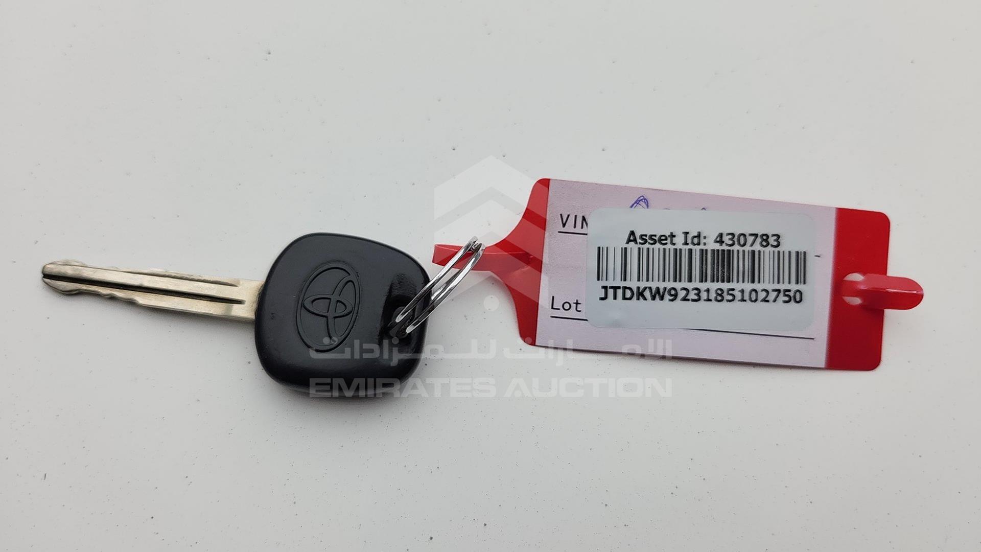 2008 TOYOTA YARIS VIN: JTDKW923185102750