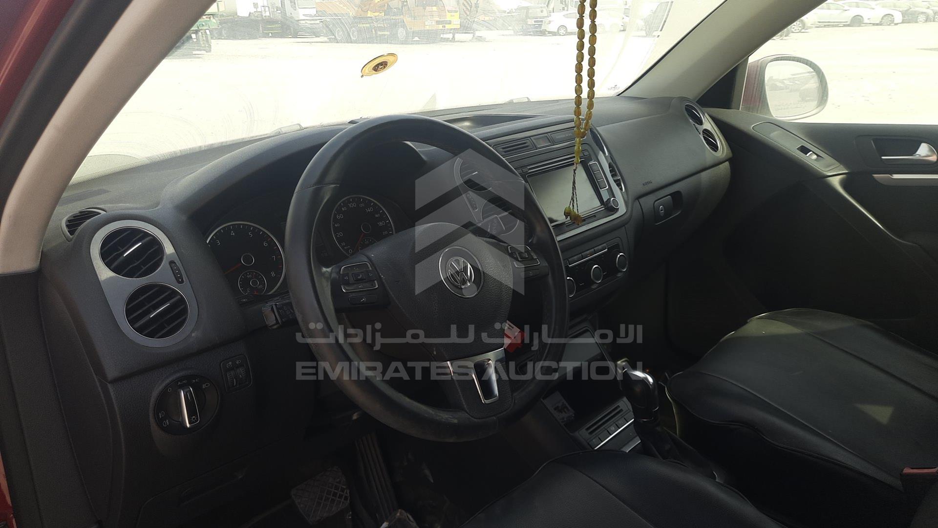 2012 VOLKSWAGEN TIGUAN VIN: WVGCE15NXCW045677