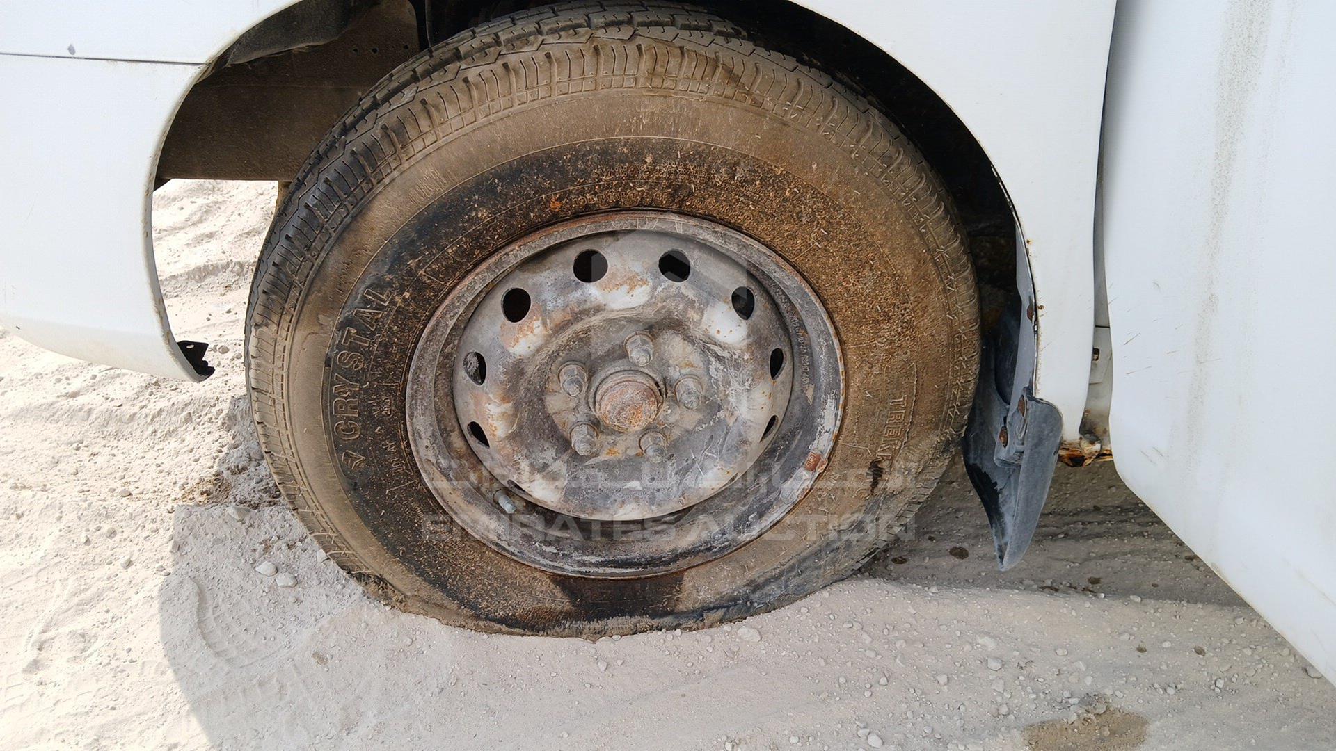 2005 HYUNDAI H1 VIN: KMJWVH7W25U675752