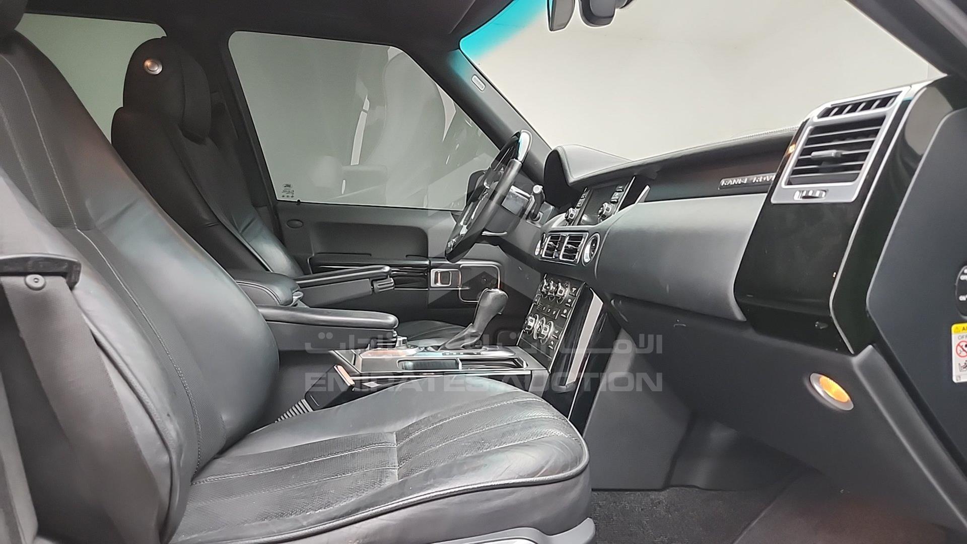 2011 RANGE ROVER VOGUE VIN: SALLMAME4BA343740