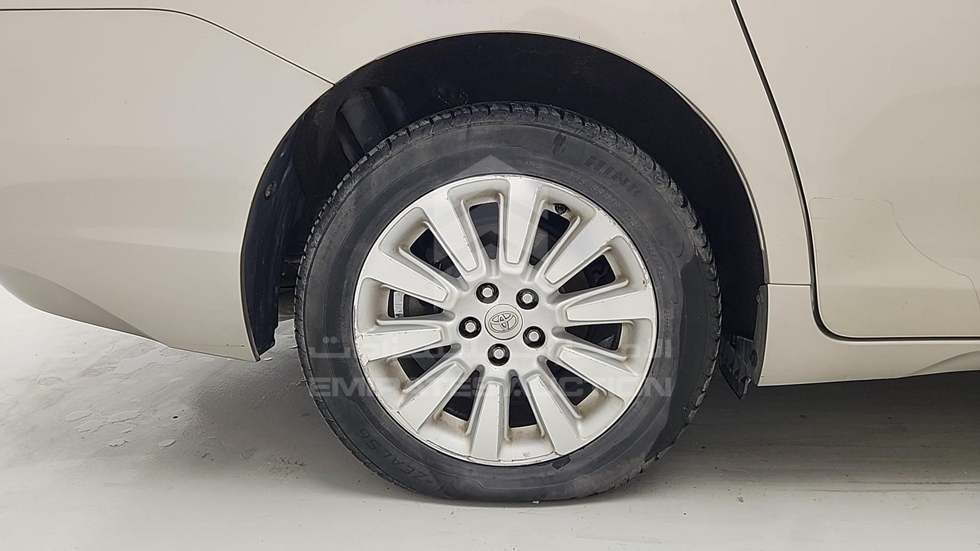 2015 TOYOTA SIENNA VIN: 5TDJK3DC1FS094786