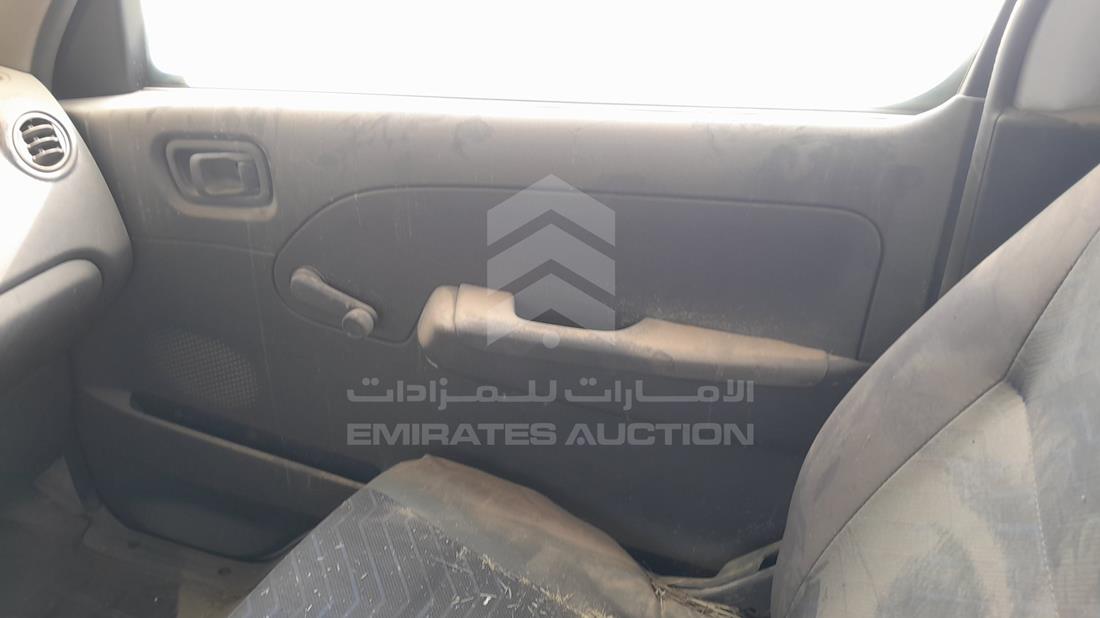 2007 Nissan Urvan — Front Right Door — Photo 22