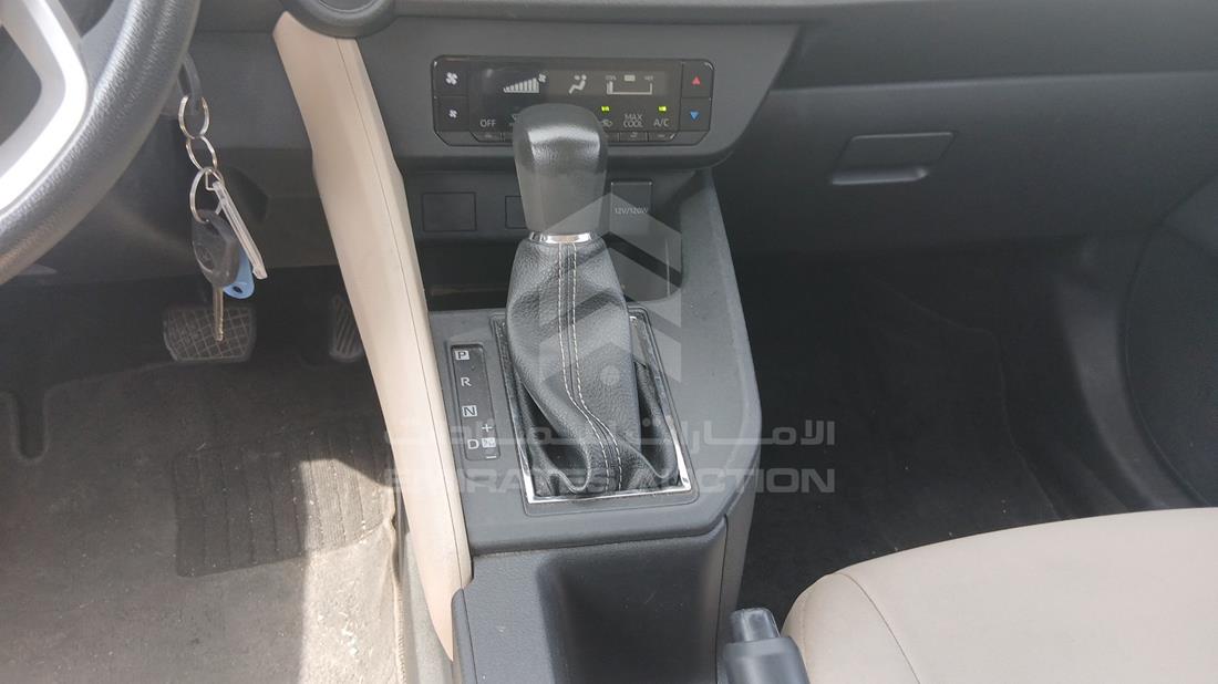 2023 Toyota Yaris — Gear View — Photo 18