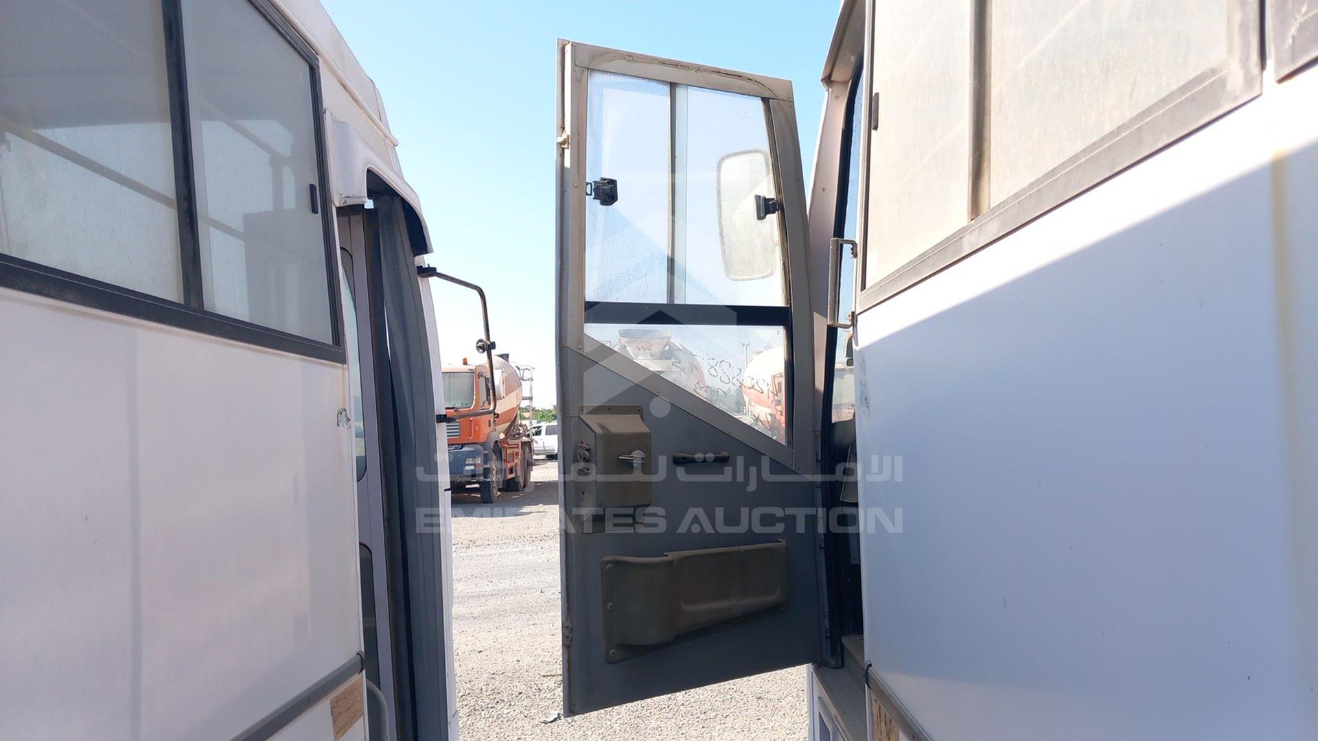 2015 ASHOK LEYLAND FALCON VIN: MB1PBEFA1FUEA0079