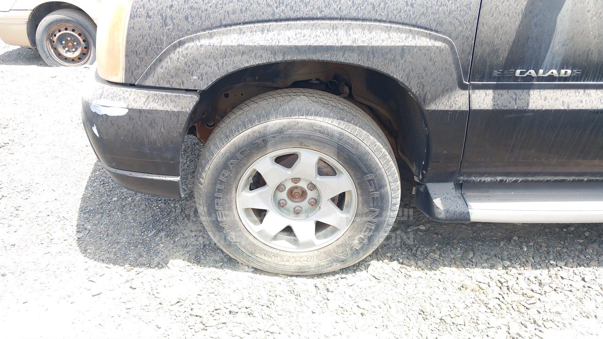 2004 CADILLAC ESCALADE VIN: 1GYEK63N84R291868