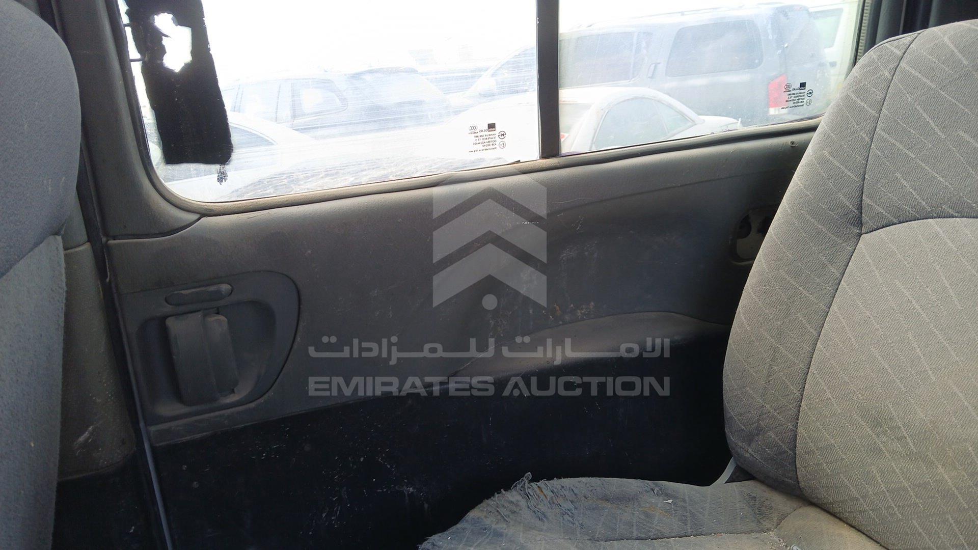 2005 HYUNDAI H1 VIN: KMJWVH7W25U675752