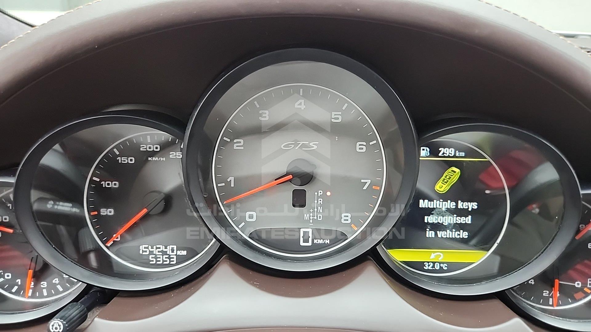 2013 PORSCHE CAYENNE GTS VIN: WP1ZZZ92ZDLA76369