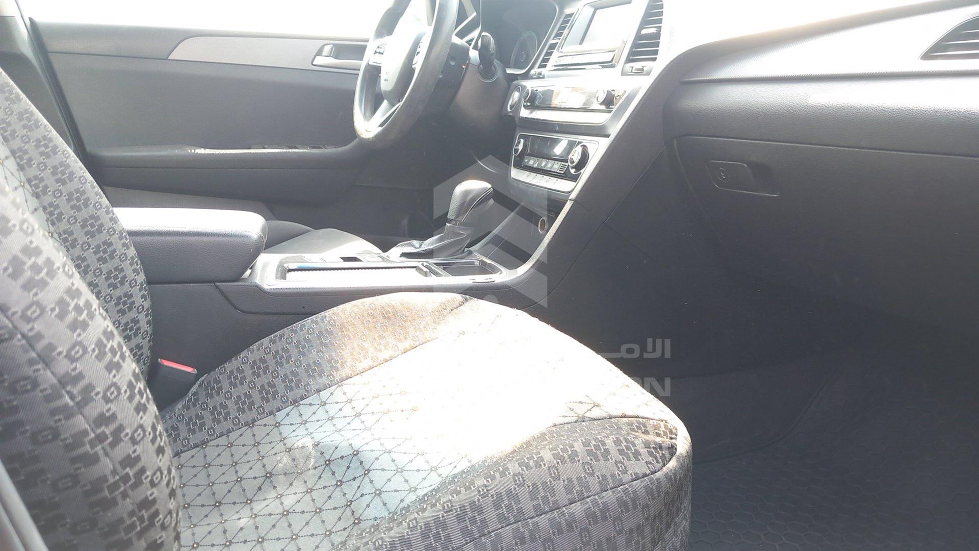 2018 HYUNDAI SONATA VIN: KMHE24131JA082134