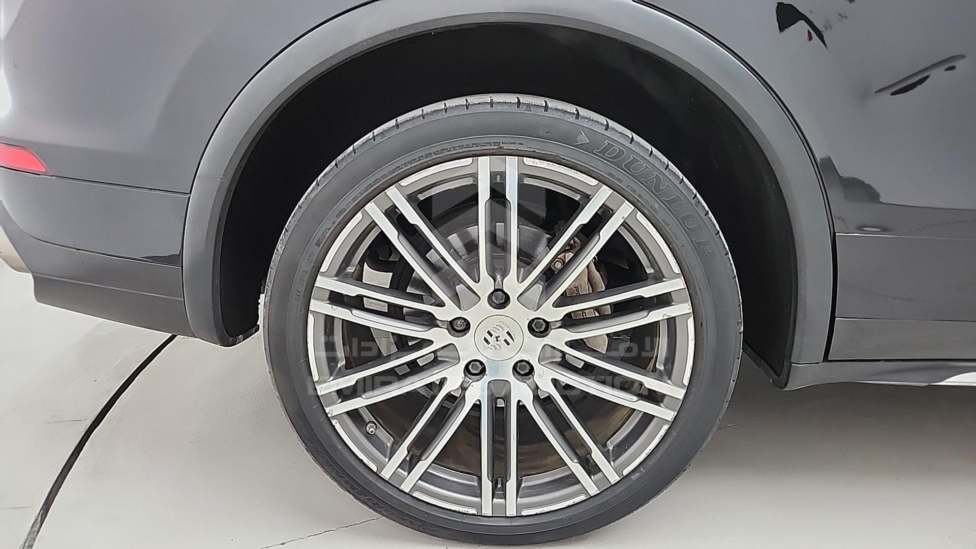 2015 PORSCHE CAYENNE VIN: WP1ZZZ92ZFLA60629