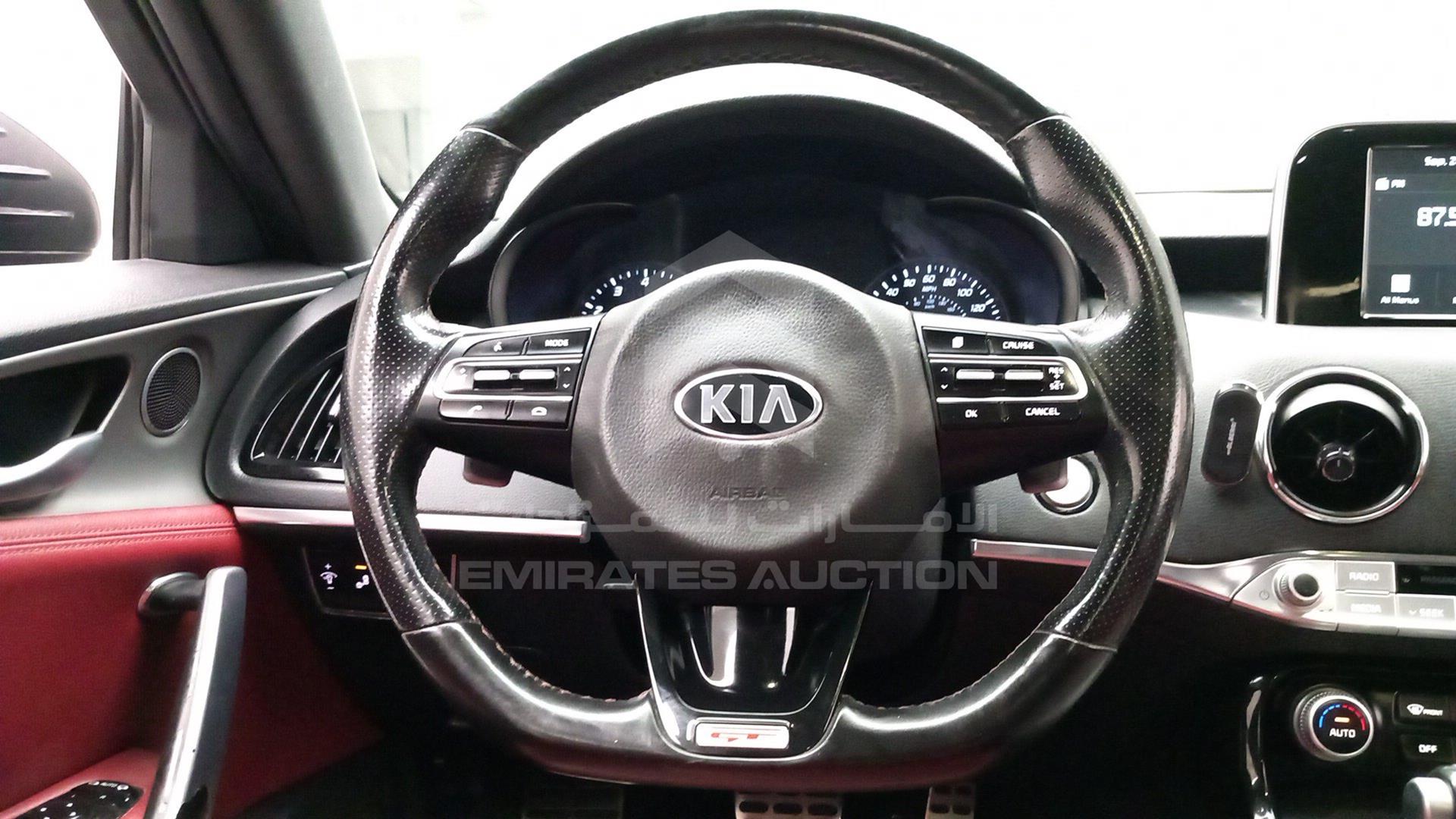 2019 KIA STINGER VIN: KNAE35LC3K6051537