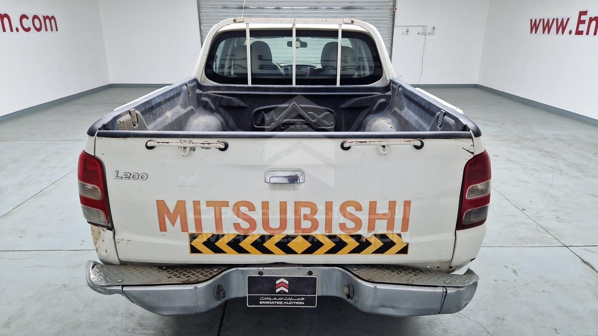 2016 MITSUBISHI L 200 VIN: MMBJNKJ40GH008469