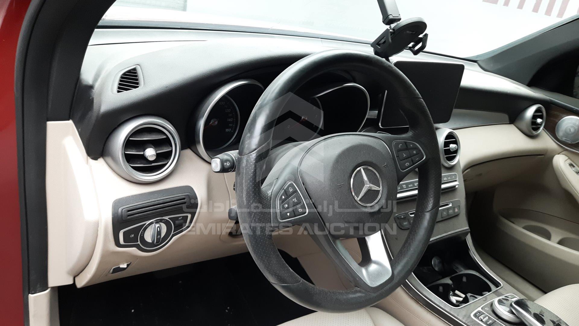 2018 MERCEDES GLC 300 VIN: WDC0G4KB5JV101017