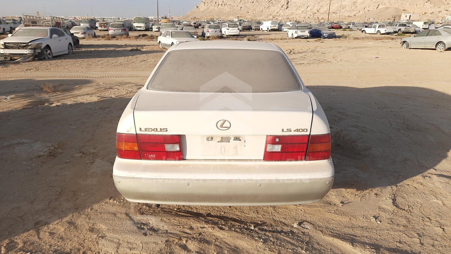 1998 LEXUS LS400 VIN: JT8BH28F6W0132404