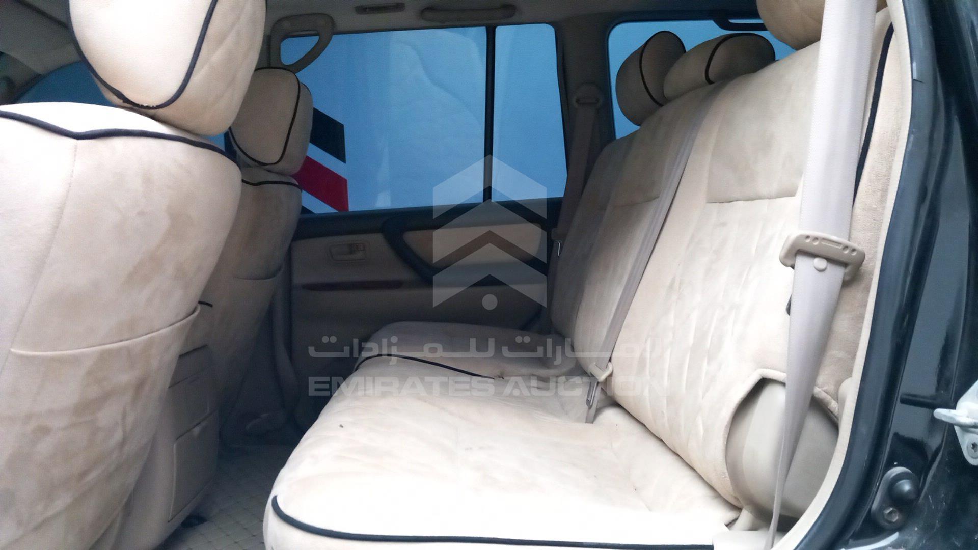 2006 TOYOTA LAND CRUISER VIN: JTEHJ09JX65145680