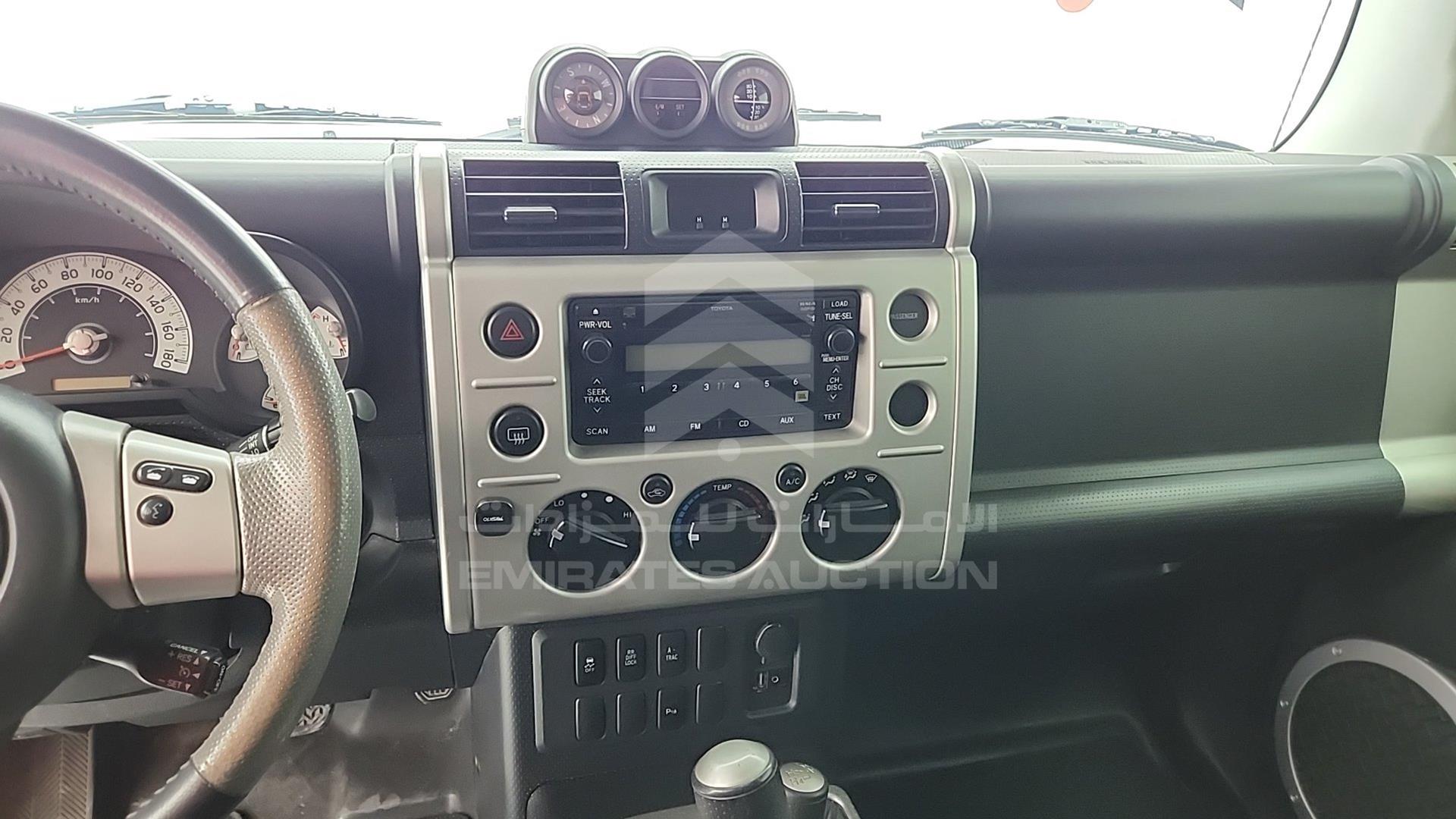 2014 TOYOTA FJ CRUISER VIN: JTEBU11F6EK199441