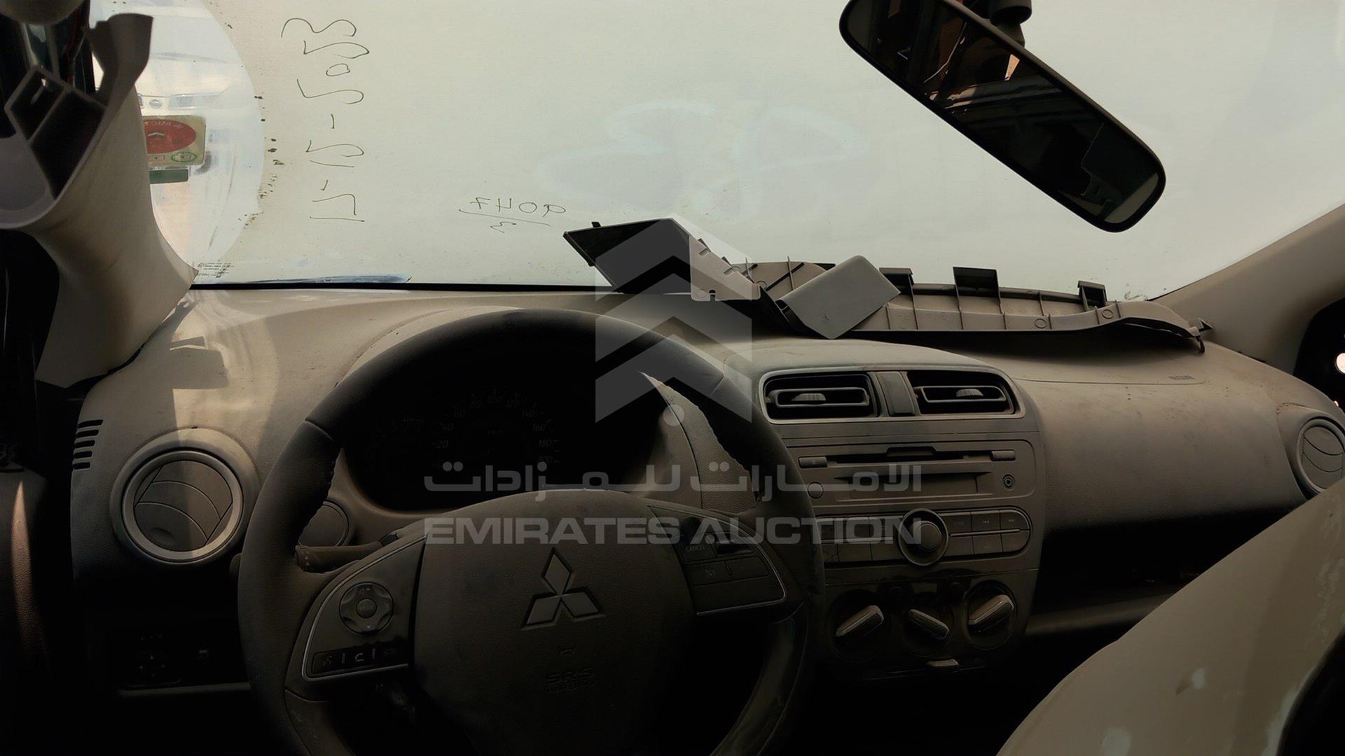 0 MITSUBISHI --- VIN: MMDAFT6J5MH008852