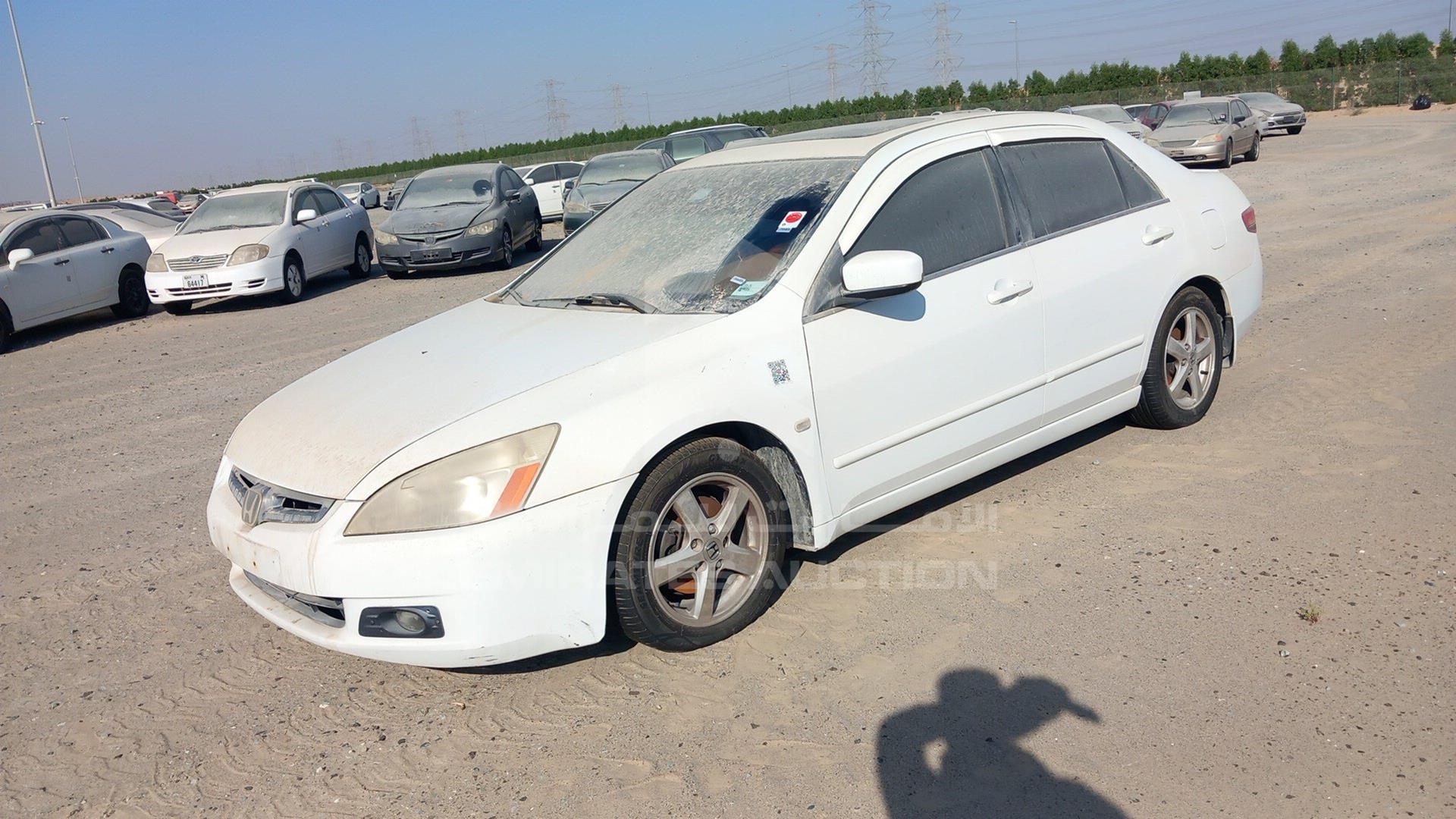 2004 HONDA ACCORD VIN: JHMCM56704C403479