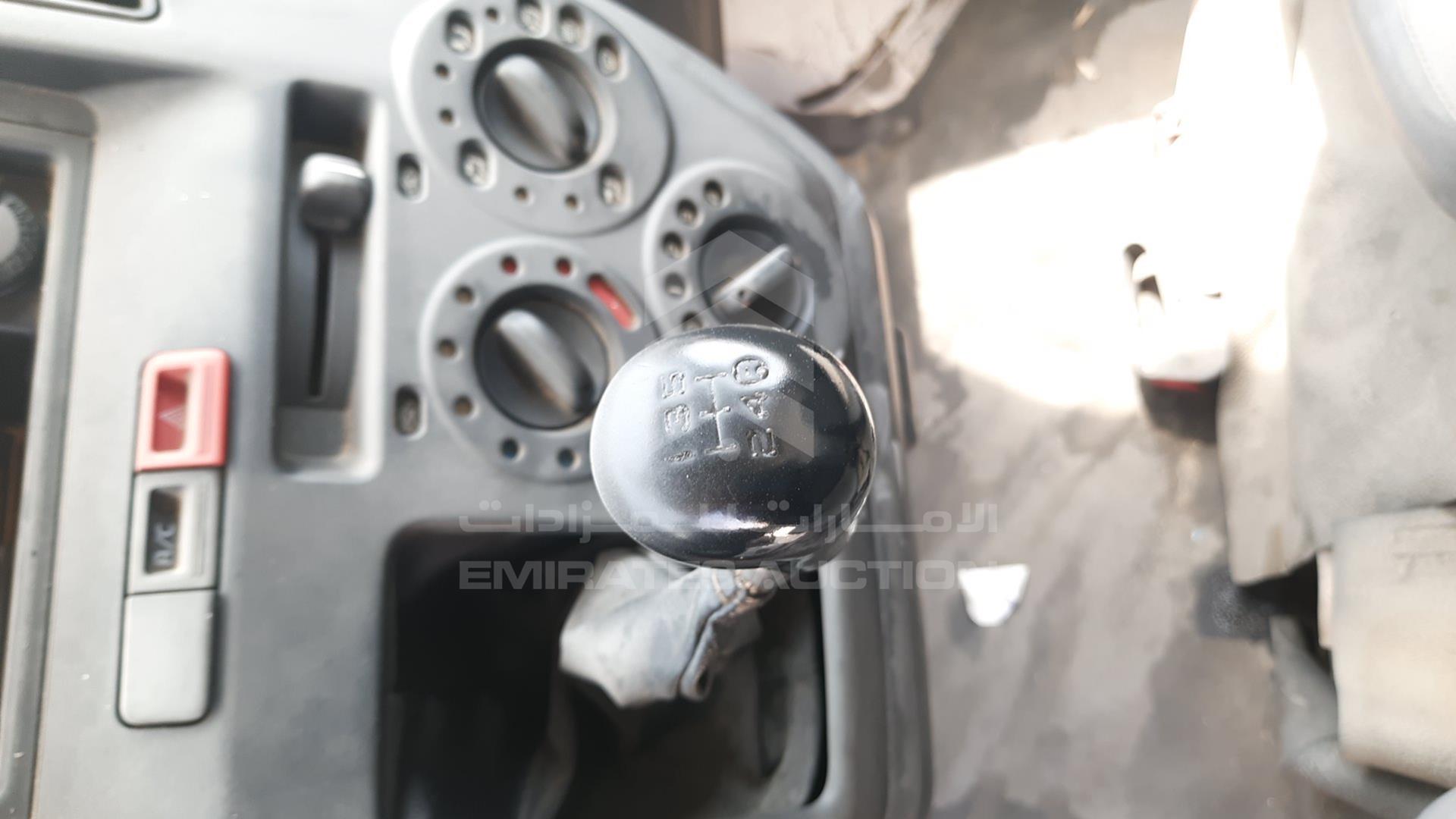 2013 DAIHATSU GRAN MAX VIN: MHKBC31E3DK210782