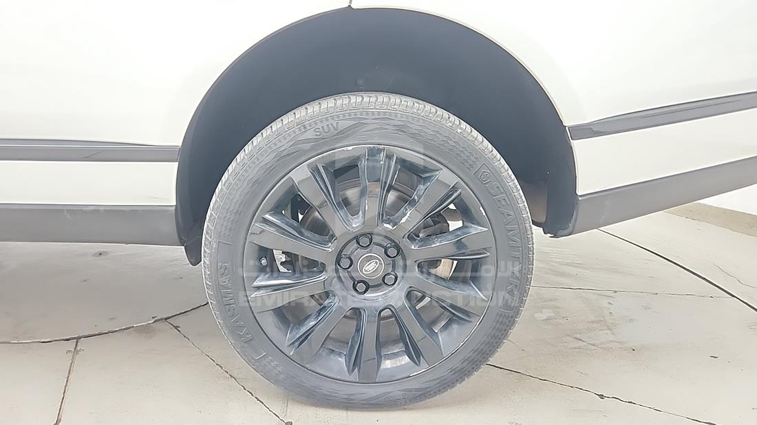 2016 Range Rover Vogue — Rear Left Tyre — Photo 36