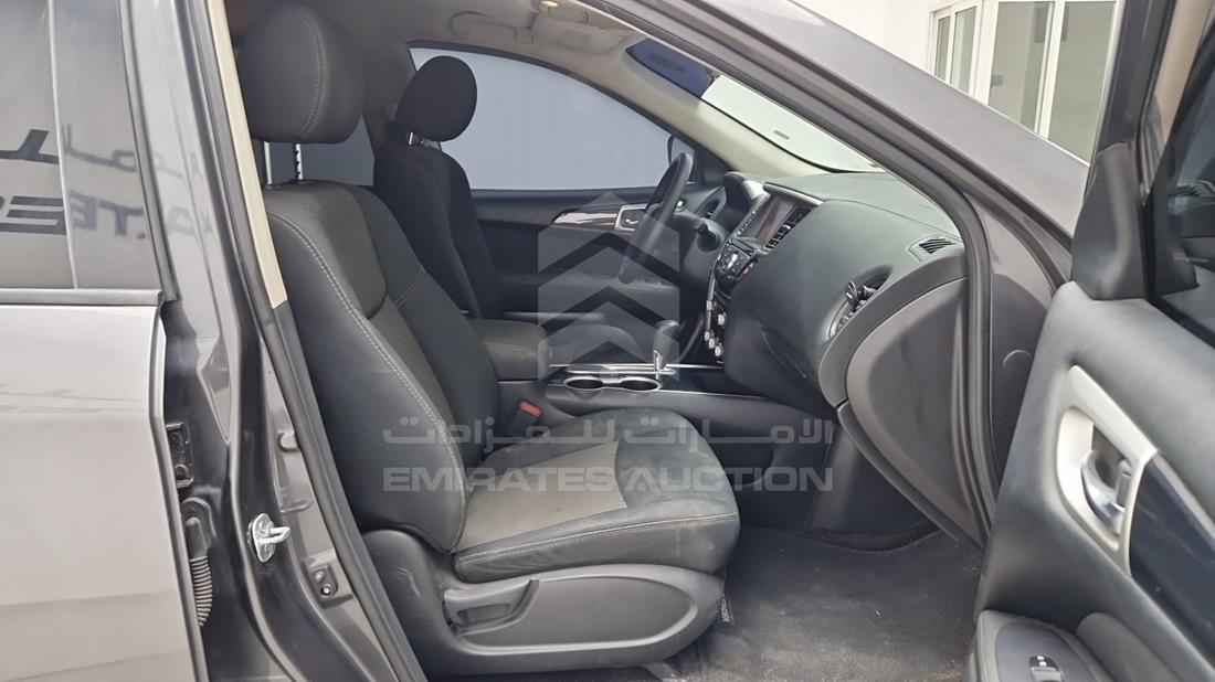 2017 Nissan Pathfinder — Front Right Passenger Seat View — Photo 30