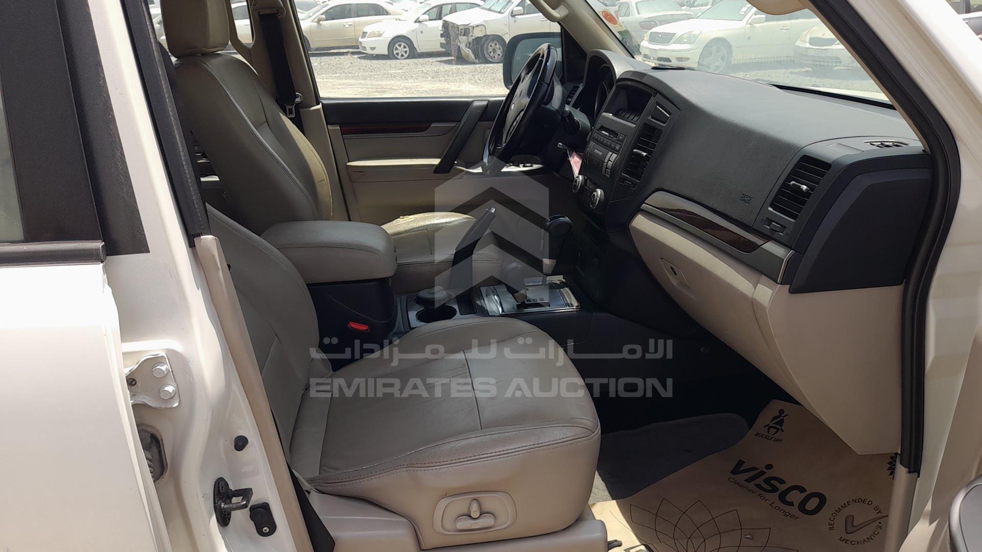 2013 MITSUBISHI PAJERO VIN: JMYLYV97WDJ704803