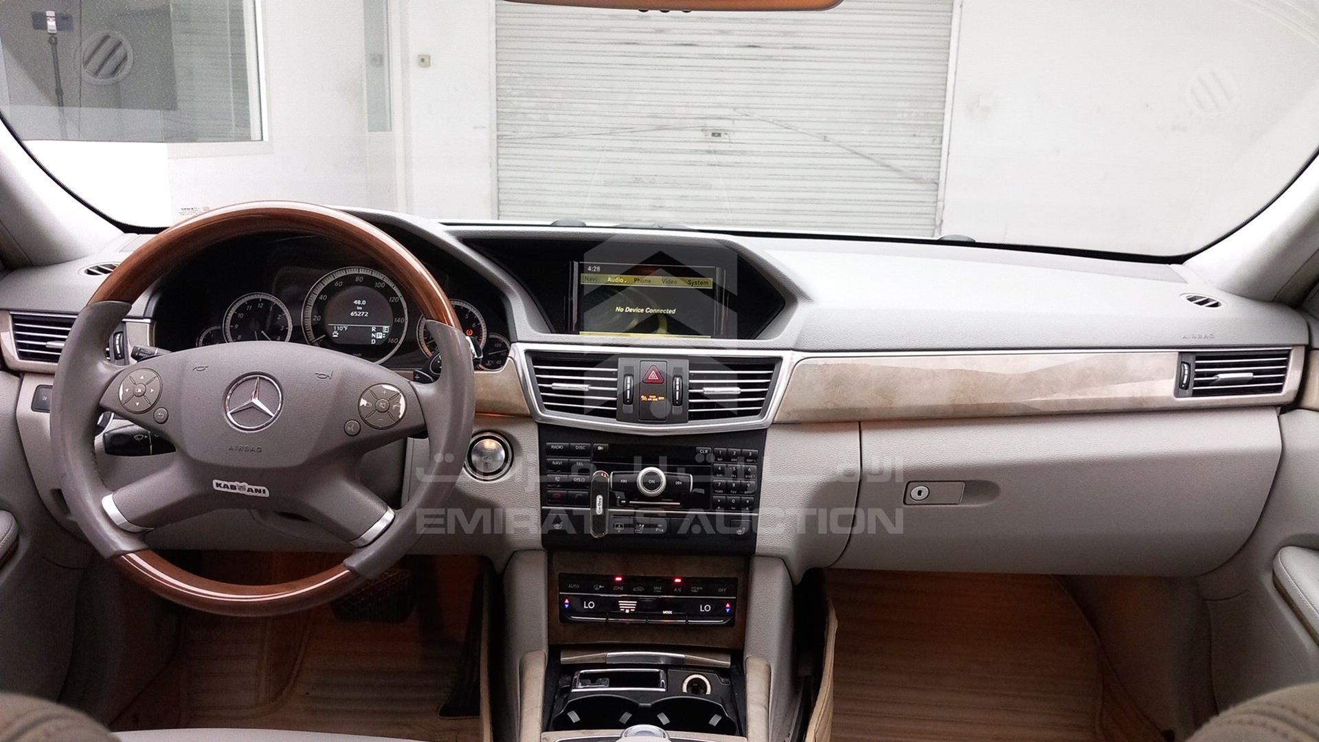 2011 MERCEDES E350 VIN: WDDHF8HB1BA303636