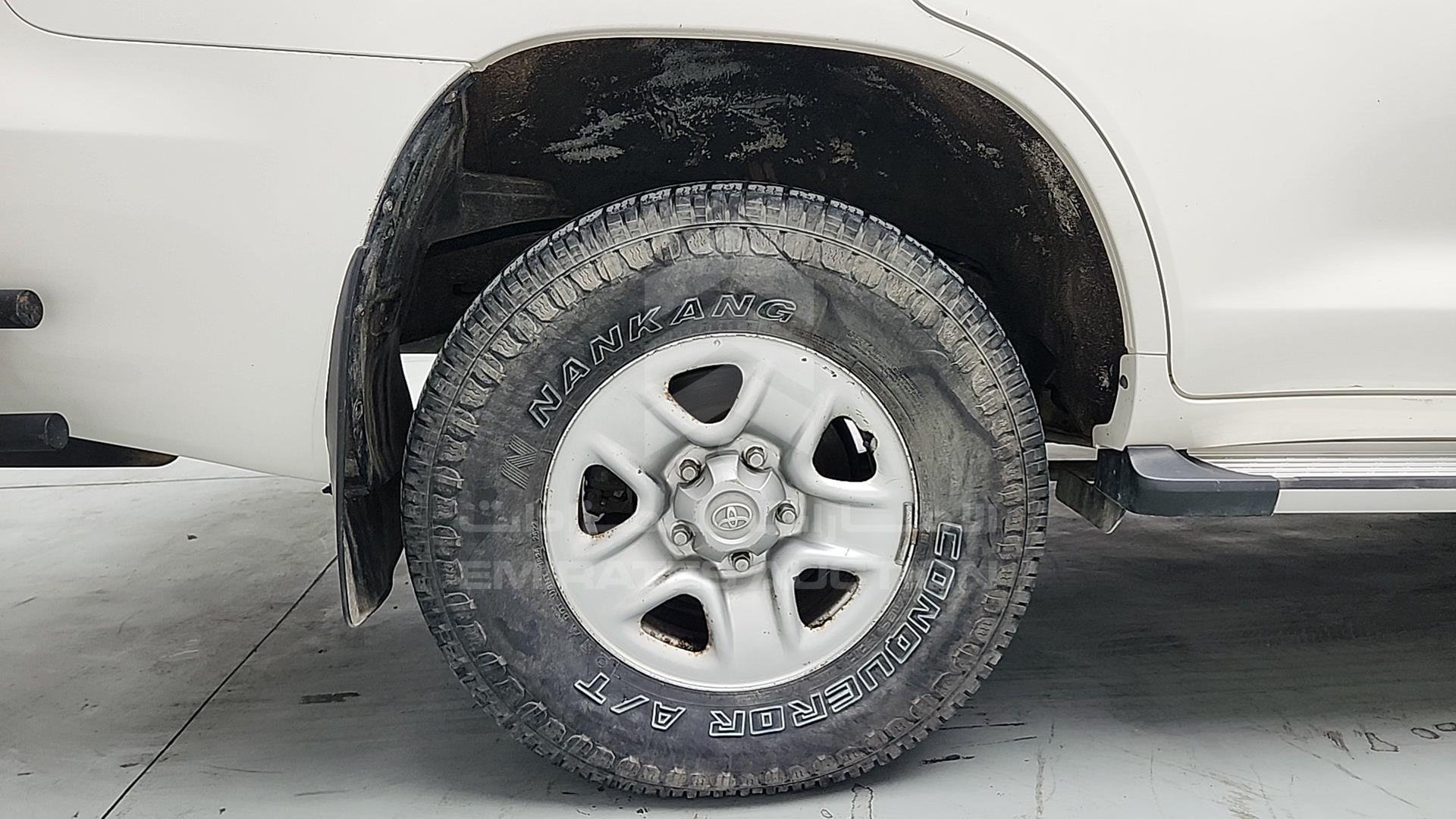 2014 TOYOTA LC 200 VIN: JTMHV09J404134910