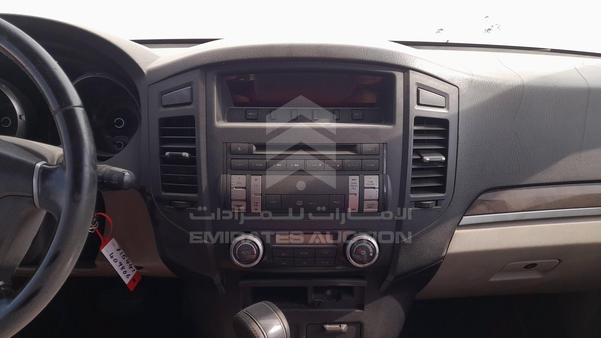 2010 MITSUBISHI PAJERO VIN: JMYLRV95WAJ715441