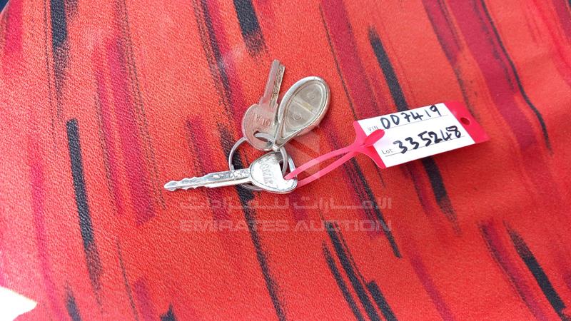 JL7B6E1P4FK007419 Auction: EmiratesAuction Lot: 408779 JL7B6E1P4FK007419 Mitsubishi Canter 2015 WHITE Photo 5