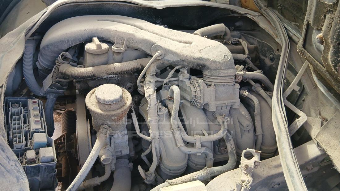 2007 Toyota Hiace — Engine Bay — Photo 28