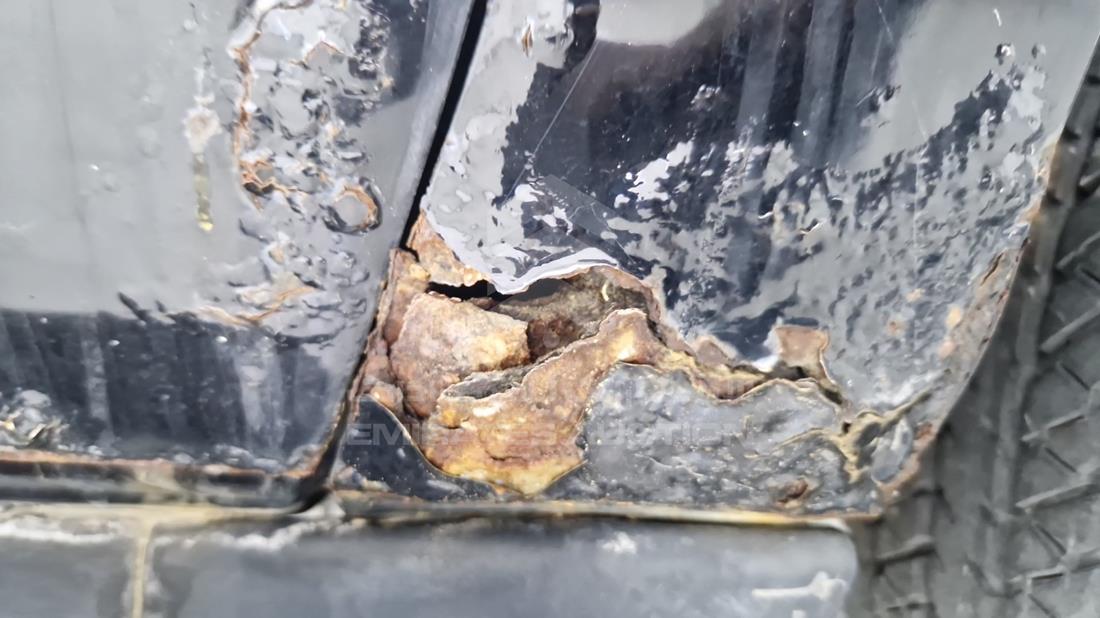 2007 GMC Yukon — Dent — Photo 30