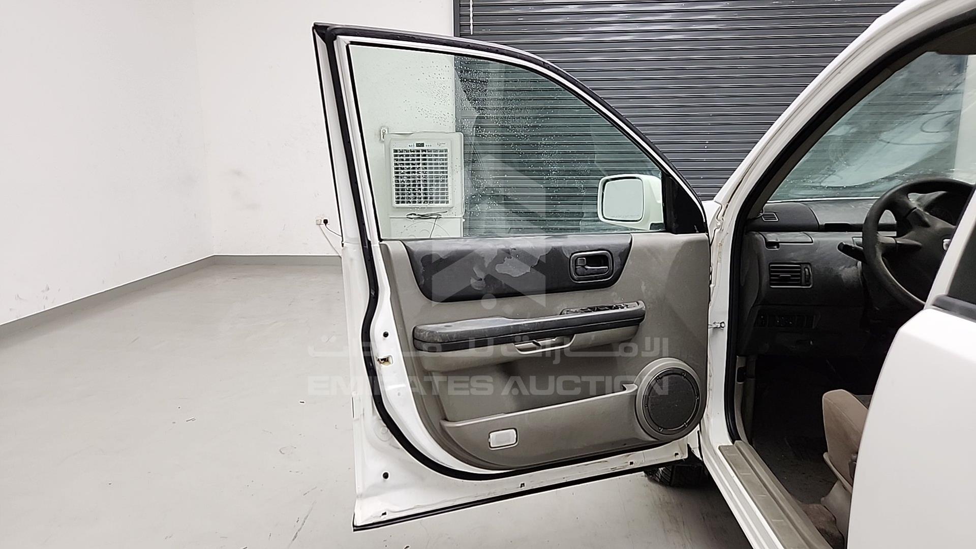 2008 NISSAN X-TRAIL VIN: JN8BT05Y28W200339