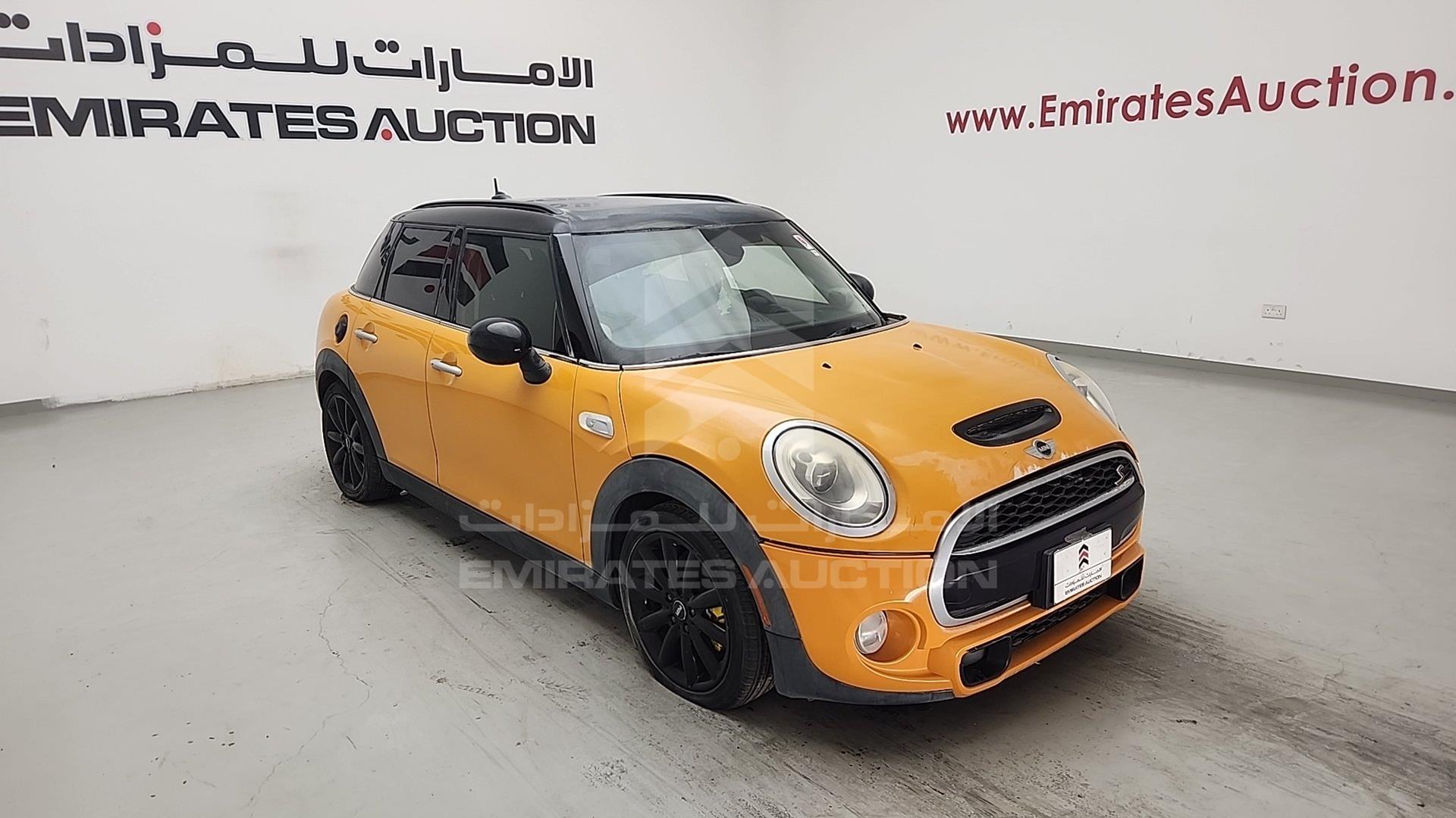 2015 MINI COOPER VIN: WMWXU3C5XFT892192