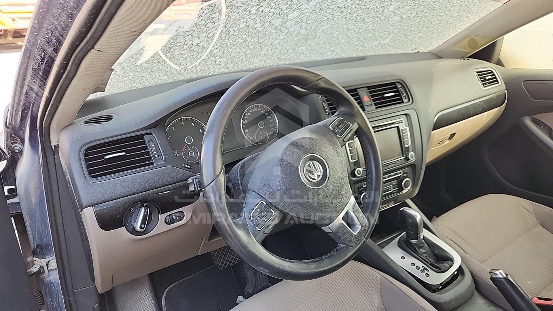 2012 VOLKSWAGEN JETTA VIN: WVWSV1164CM000647