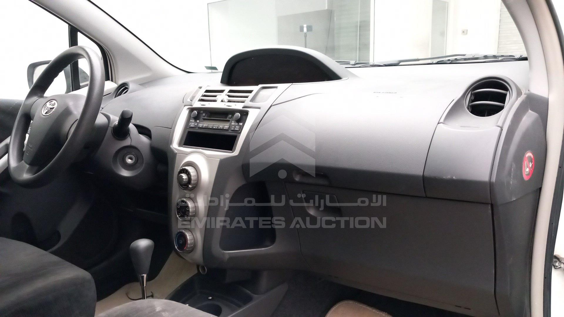 2006 TOYOTA YARIS VIN: JTDKW923765022611