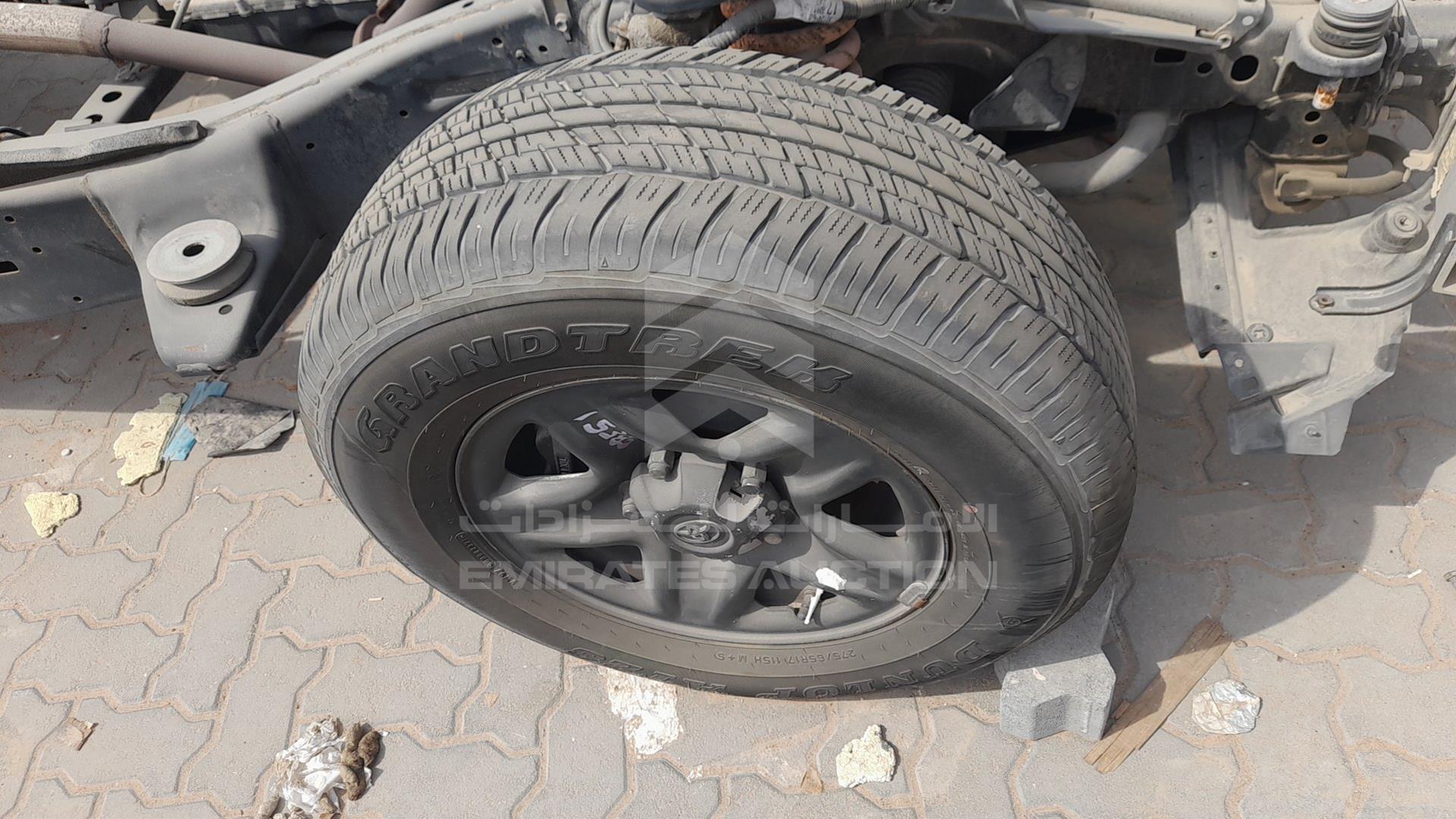 0 TOYOTA --- VIN: JTMHV09JXC4070232
