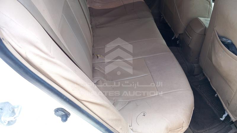 VIN: JHMCM56563C403354 Auction: EmiratesAuction Lot: 404966 VIN: JHMCM56563C403354 Honda Accord 2003 WHITE Photo 23